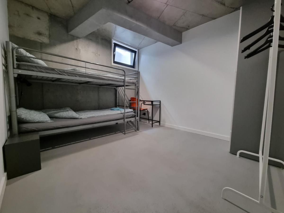 Industrialna Piwnica Hostel Gdansk Ngoại thất bức ảnh