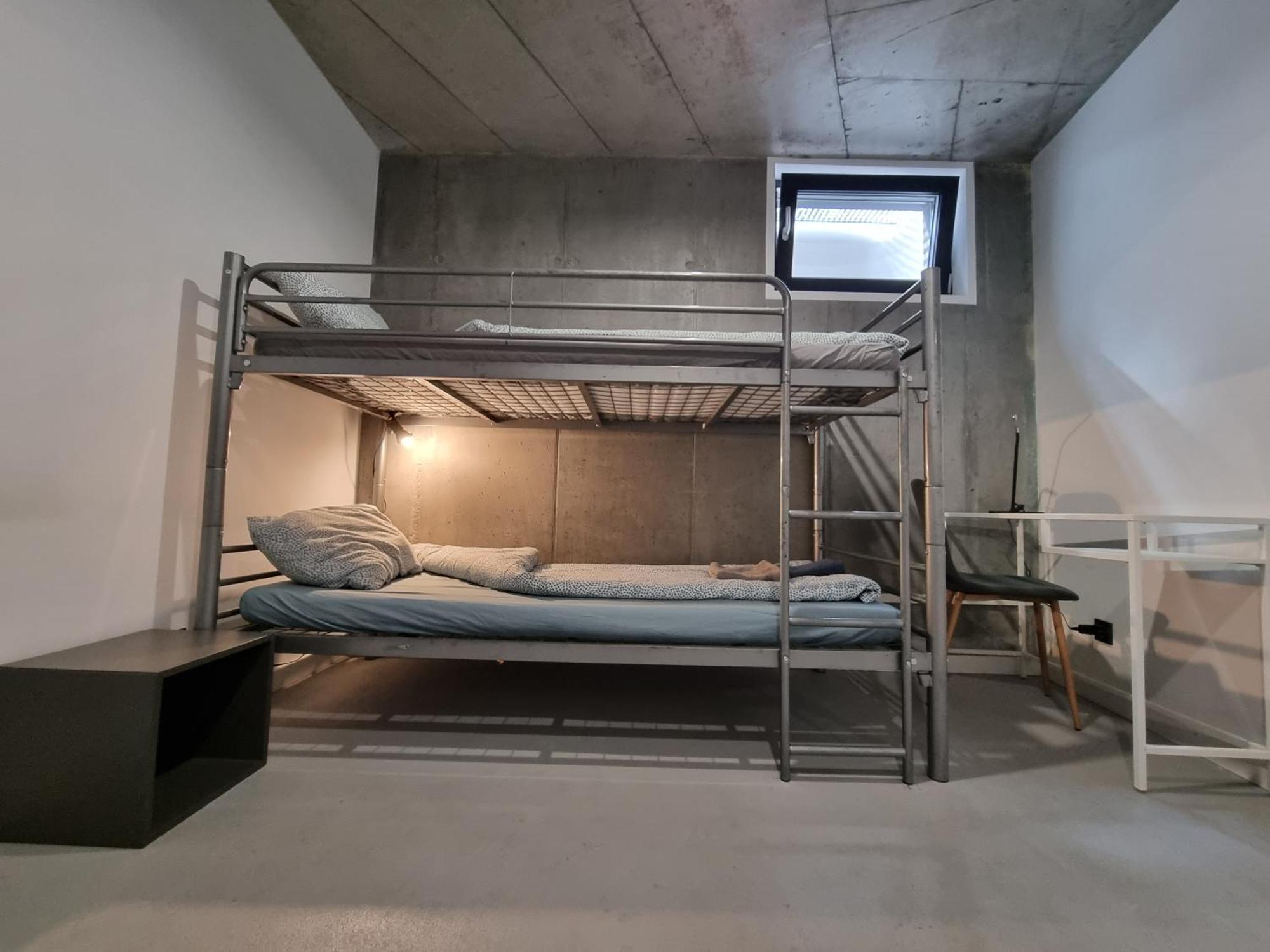Industrialna Piwnica Hostel Gdansk Phòng bức ảnh